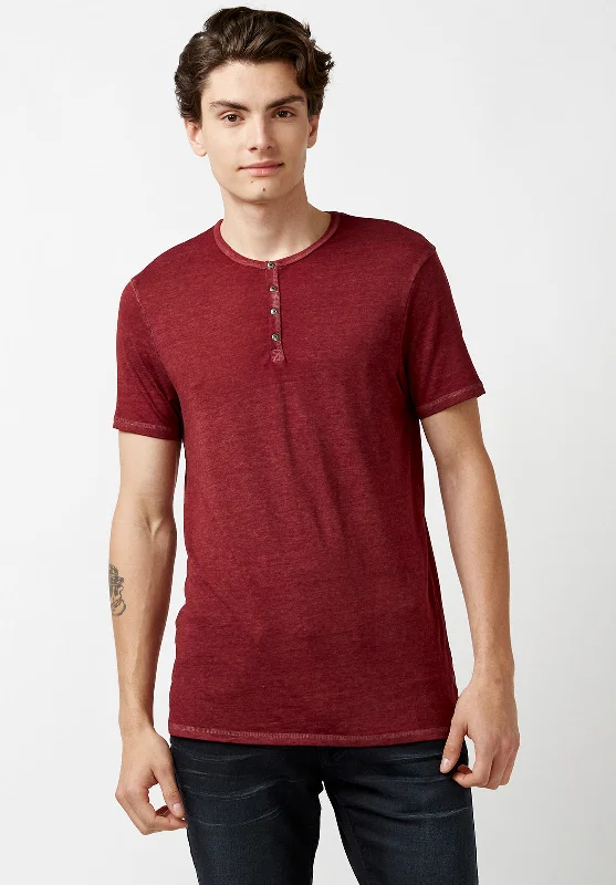 men's brand-free t-shirts-Kasum Buttoned Henley Men's T-Shirt in Dark Red - BM21411